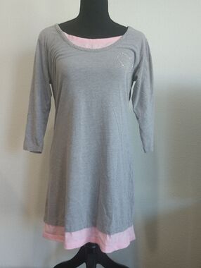 Grey & Pink Layered Scoop-Nightshirt with Heart Accent